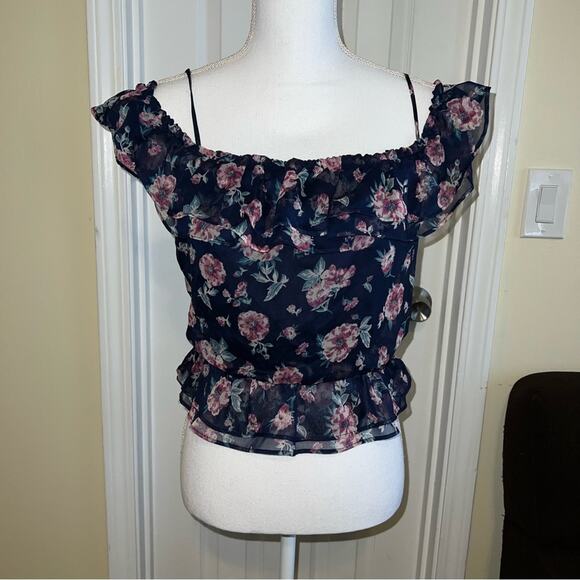 ASTR the Label floral off the shoulder scrunched crop blouse ruffles Small - Picture 2 of 11
